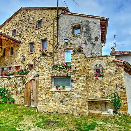 Agriturismo "Antico Borgo" マロースティカ エクステリア 写真