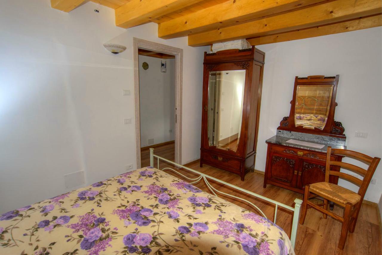 Agriturismo "Antico Borgo" マロースティカ エクステリア 写真