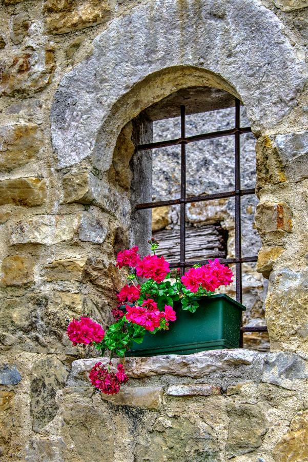 Agriturismo "Antico Borgo" マロースティカ エクステリア 写真