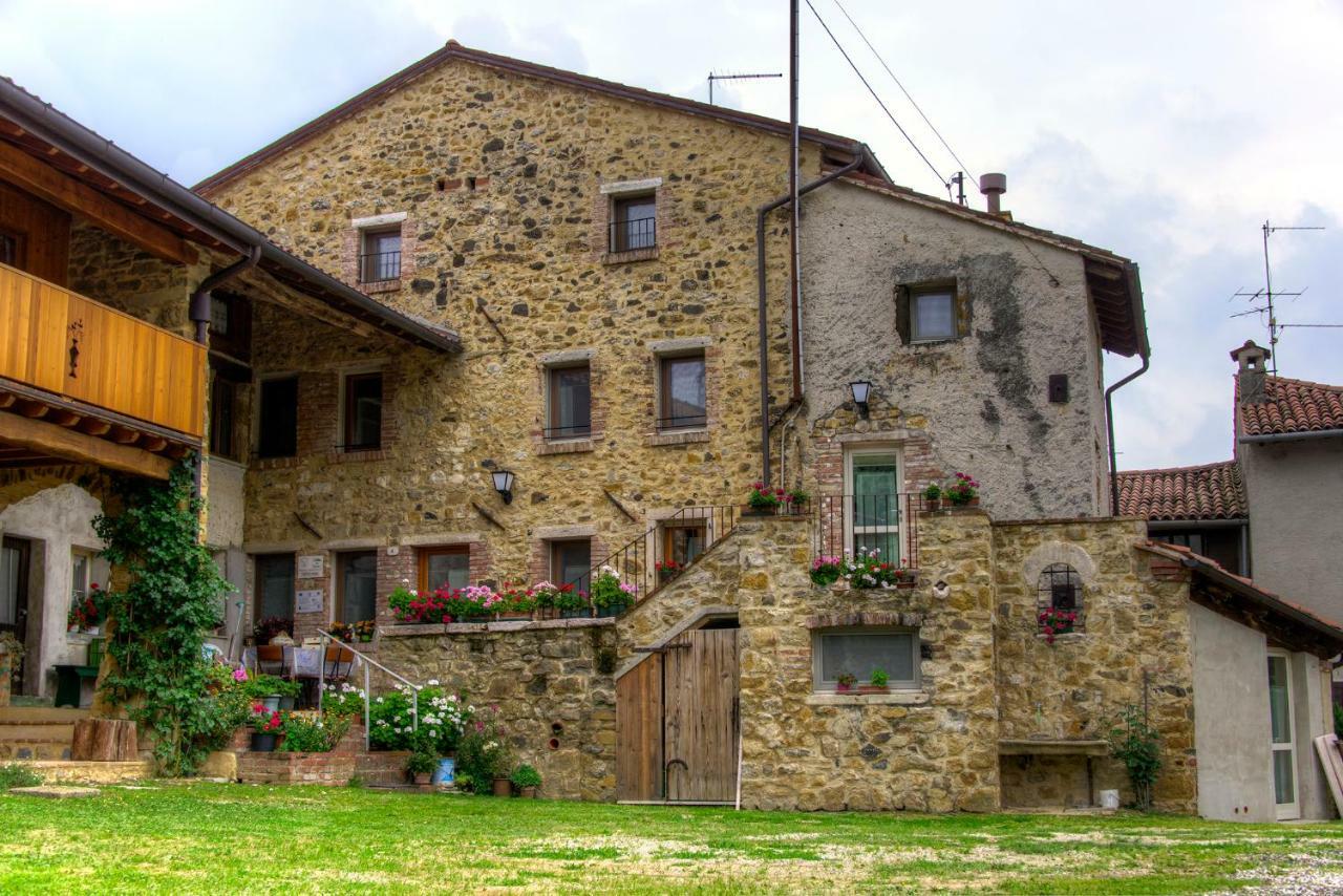 Agriturismo "Antico Borgo" マロースティカ エクステリア 写真