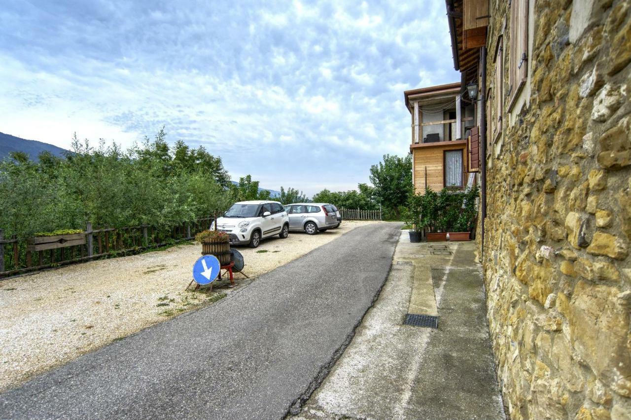 Agriturismo "Antico Borgo" マロースティカ エクステリア 写真