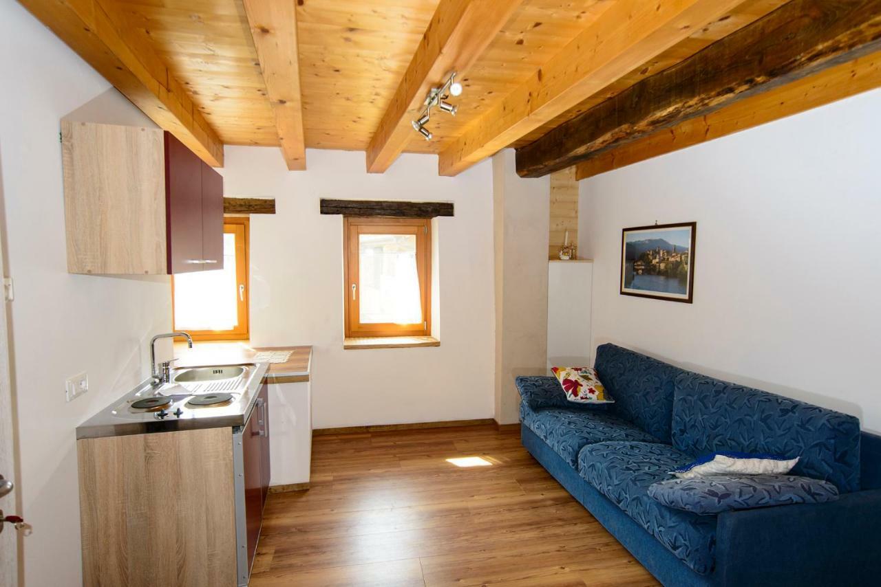 Agriturismo "Antico Borgo" マロースティカ エクステリア 写真