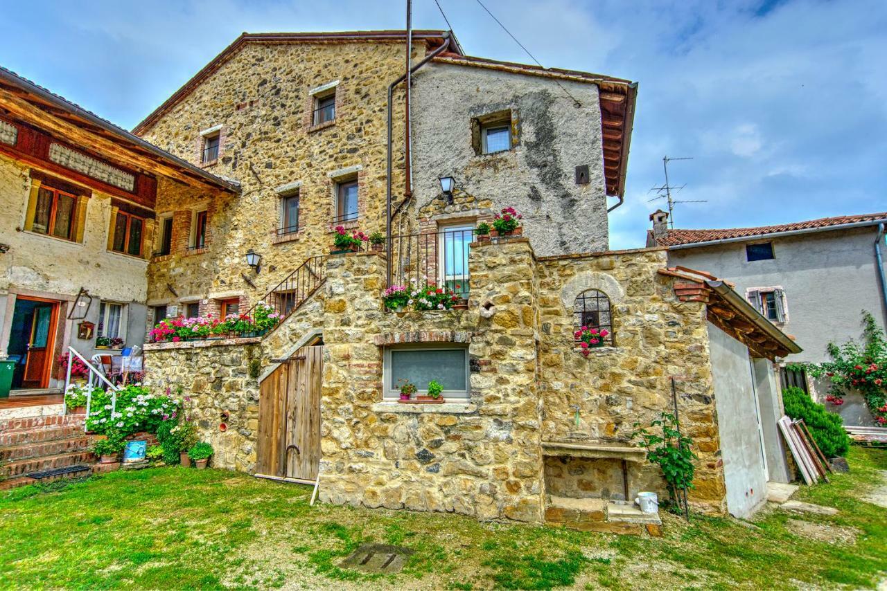 Agriturismo "Antico Borgo" マロースティカ エクステリア 写真
